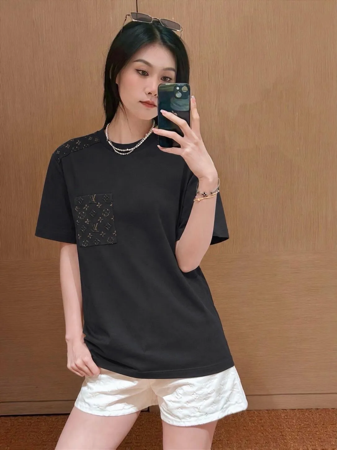 Louis Vuitton/Louis Vuitton three-dimensional embossed splicing short sleeves